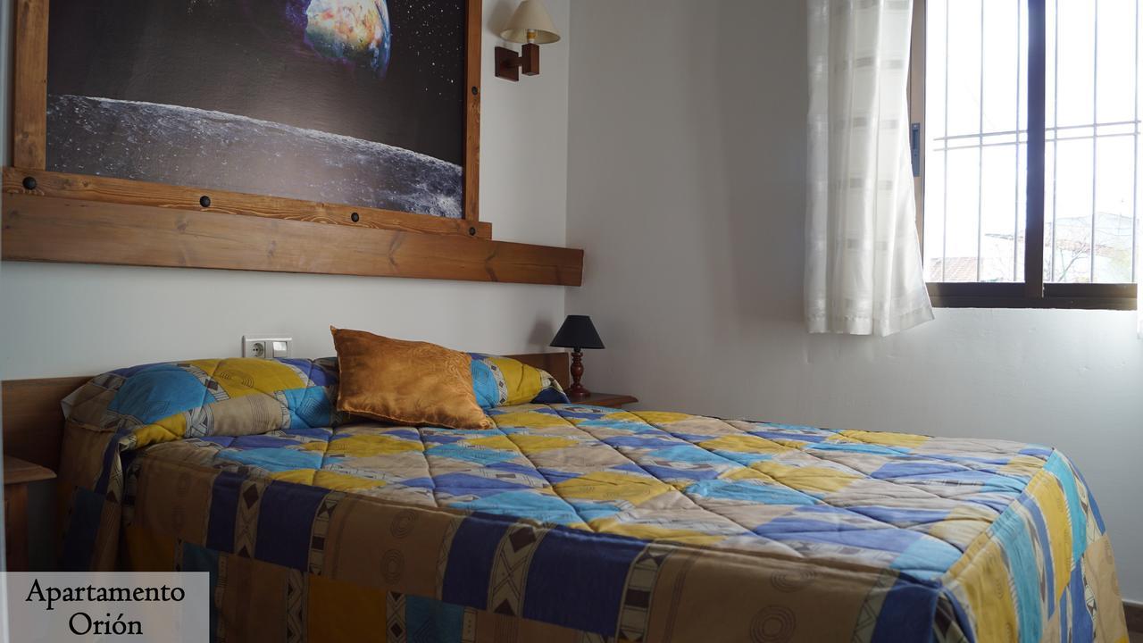 Apartamentos Estrellas De Monfraguee Torrejón el Rubio Exterior foto